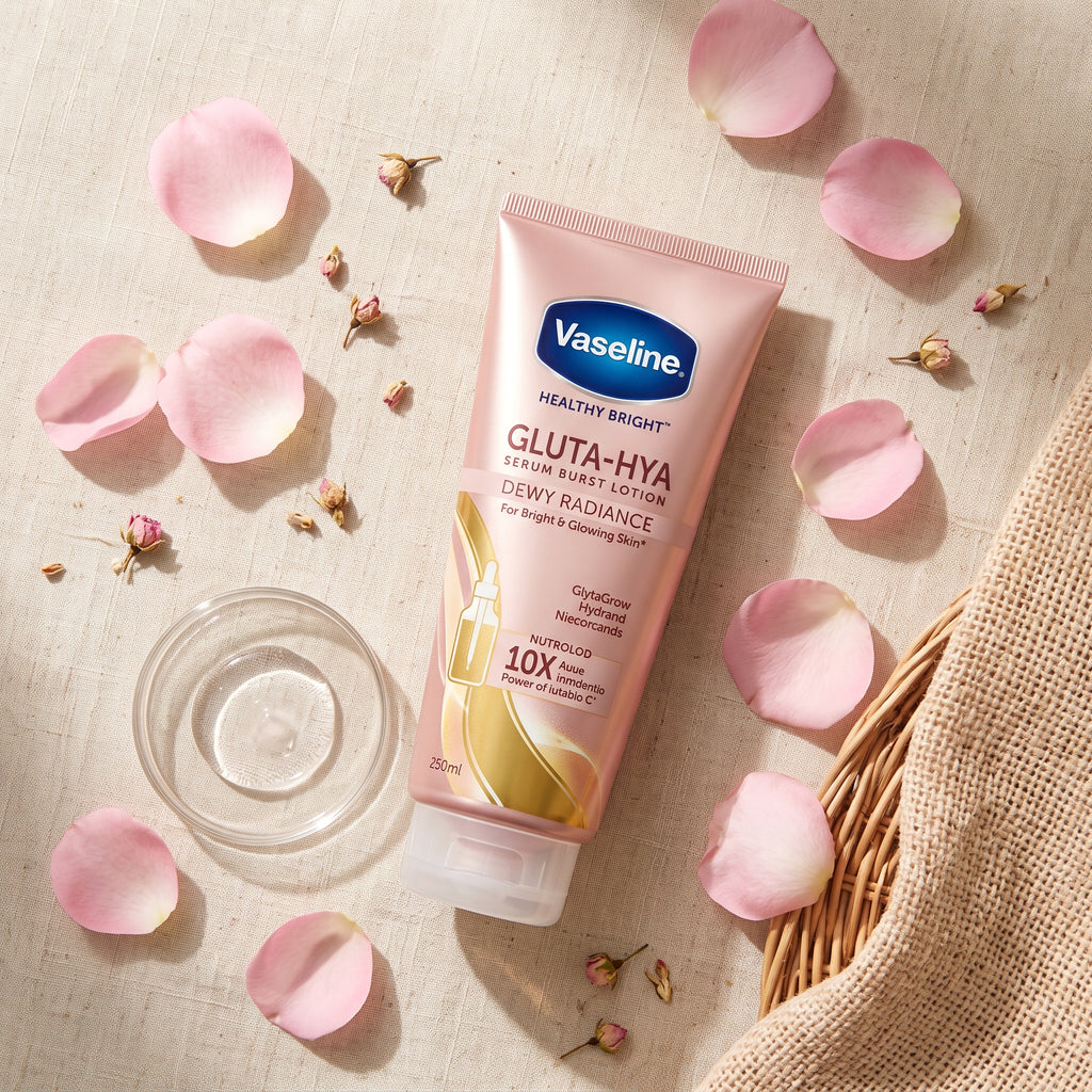 Vaseline Gluta-Hya Serum Burst Lotion – Pro-Age Restore – image 3