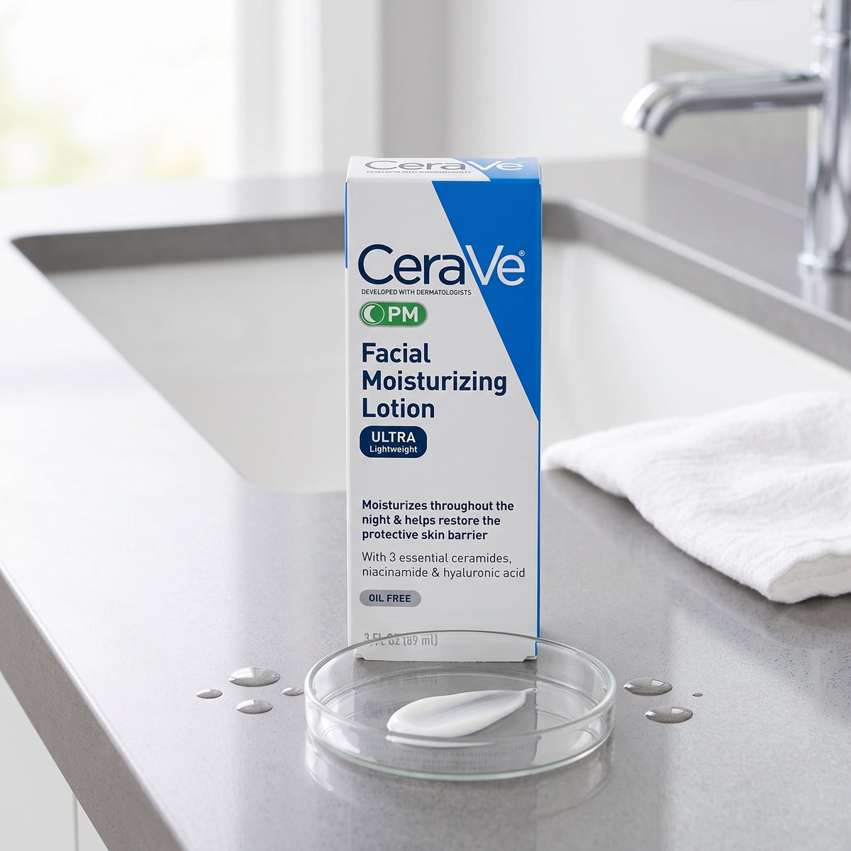 CeraVef facial Moisturising Lotion ultra lightweight