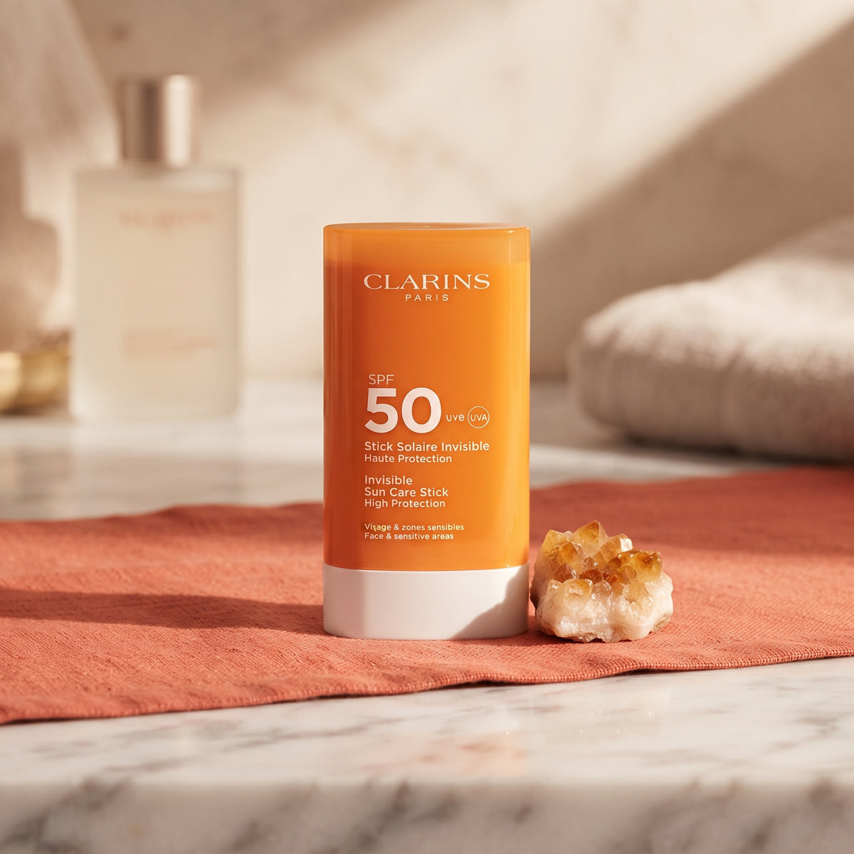 Clarins Invisible Sun Care – image 3