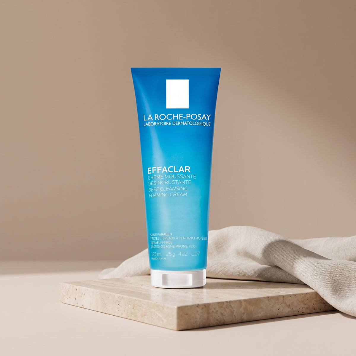 La Roche-Posay Effaclar Foaming Cream Cleanser – Deep Cleansing for Sensitive, Oily Skin