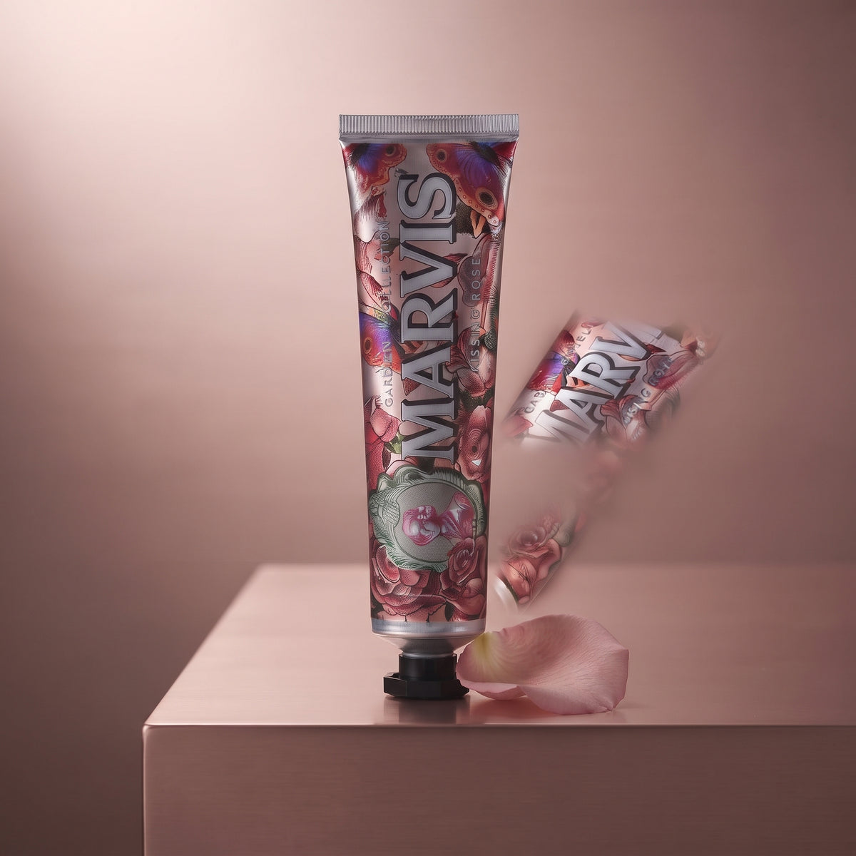 Marvis Kissing Rose Toothpaste – image 2