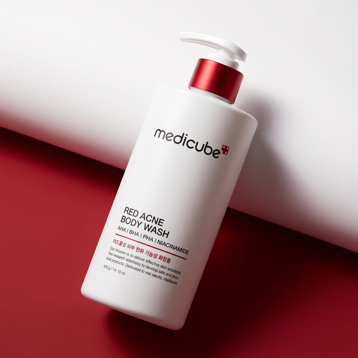 Medicube Red Acne Body Wash – AHA BHA PHA Exfoliating Wash for Body Acne