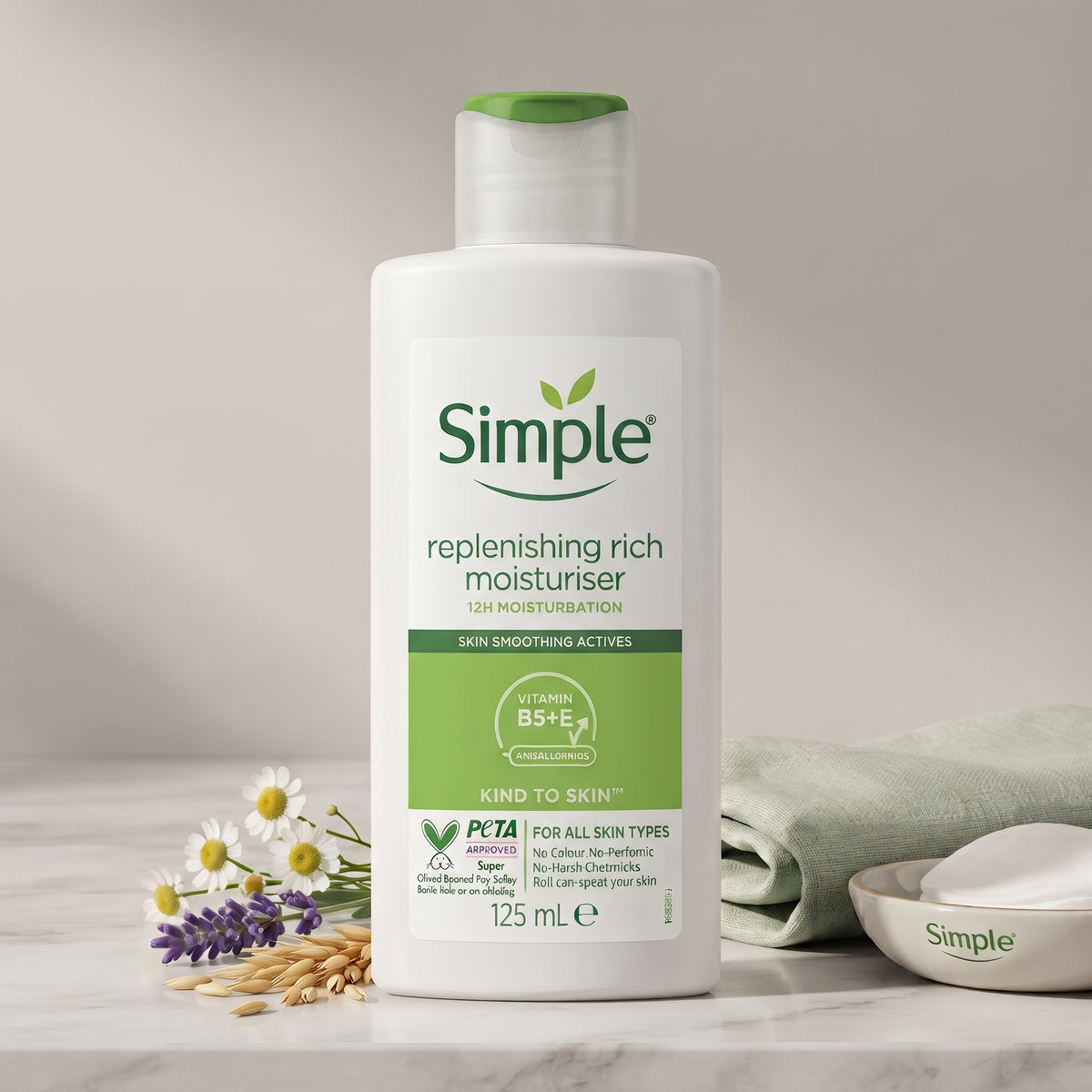 Simple Replenishing Rich Moisturiser – image 6
