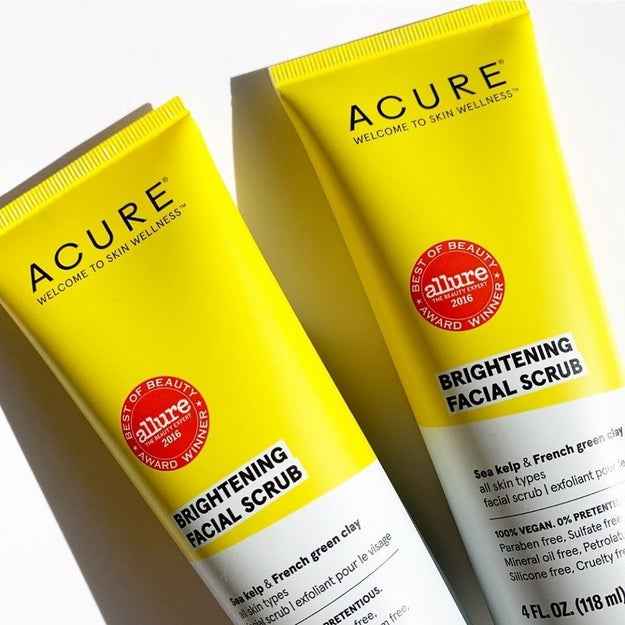 Acure Brightening Facial Scrub with Sea Kelp & Green Clay – authentic skincare in Oman