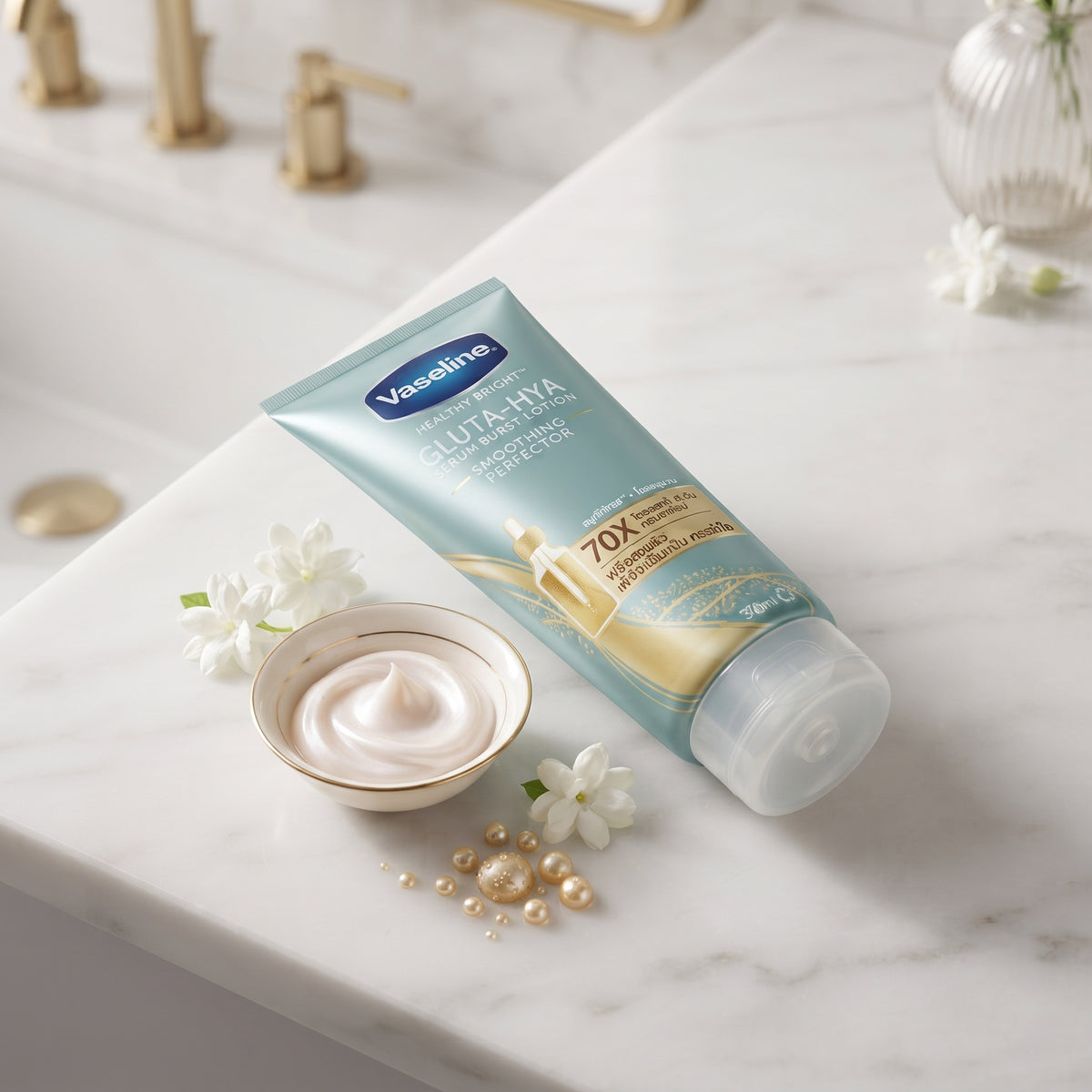 Vaseline Gluta-Hya Serum Burst Lotion – Smoothing Perfector – image 2